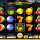 Halloween-themed fruit slot machine game screen