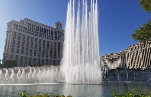 Las Vegas Bellagio fountains shooting into sky